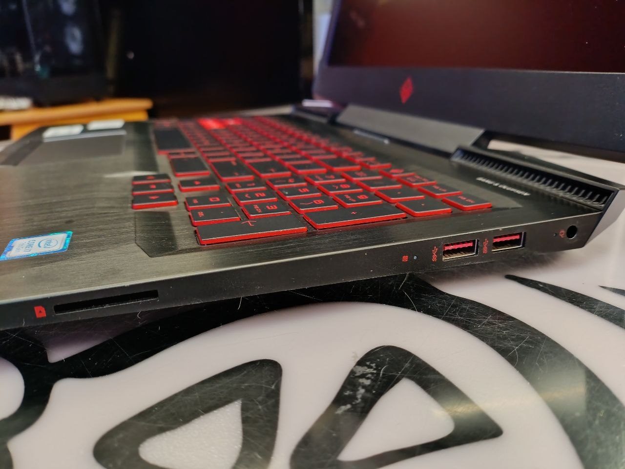 HP Omen 15-ac - foto 5