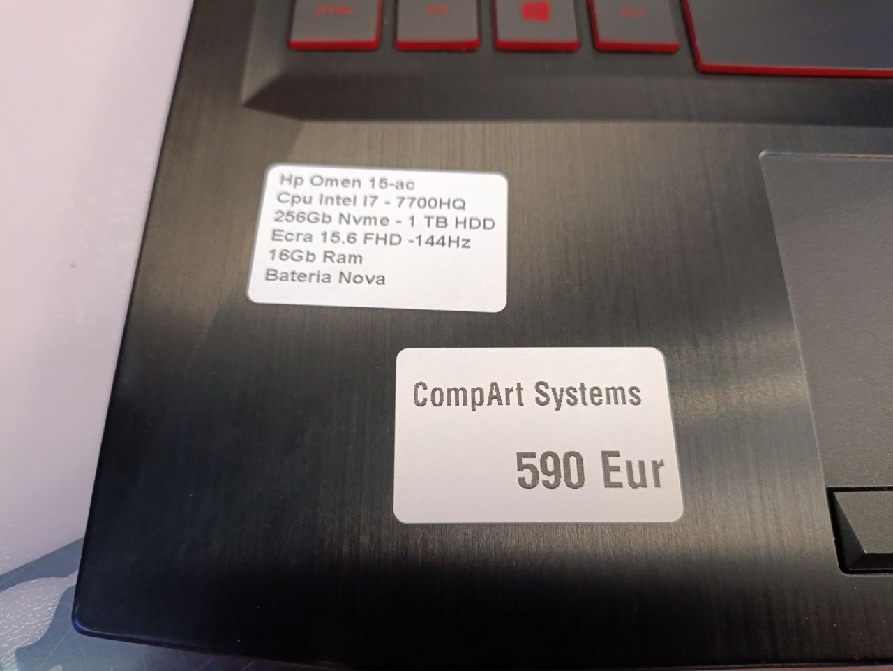 HP Omen 15-ac - foto 2