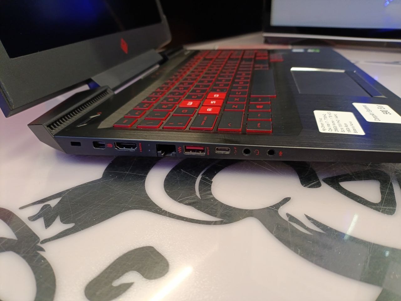 HP Omen 15-ac - foto 4