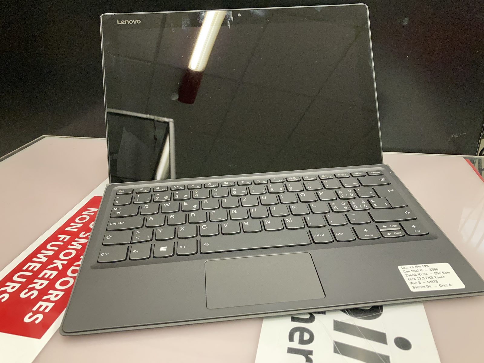 Lenovo Miix 520